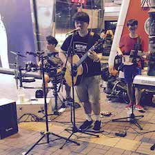 Fat Busking Felix Cajon Busking